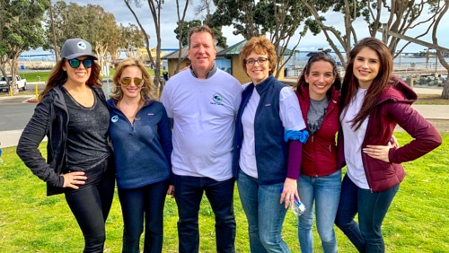 1060 Capital, LLCteam members volunteering for community service